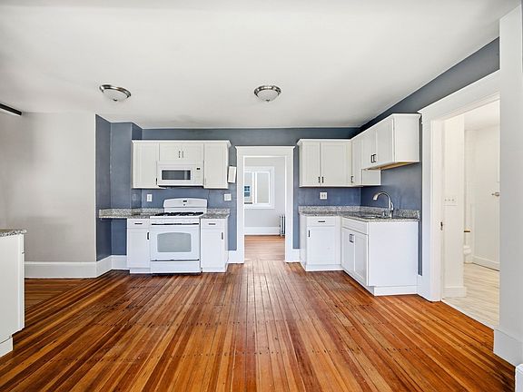 4th image of 96 Catherine St