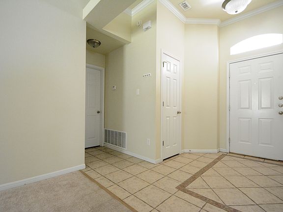 3rd image of 1707 Walker Place Blvd