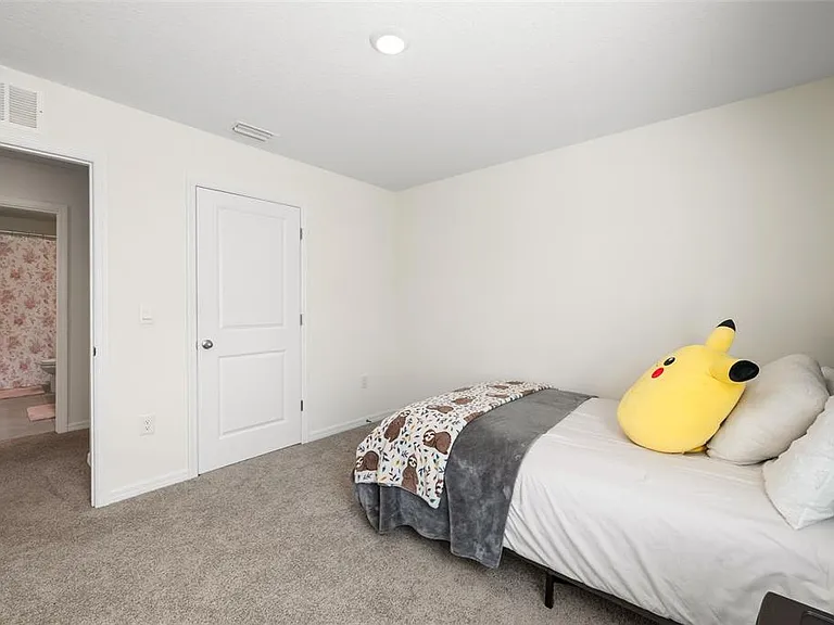 24672 NW 11th Pl — Photo 21