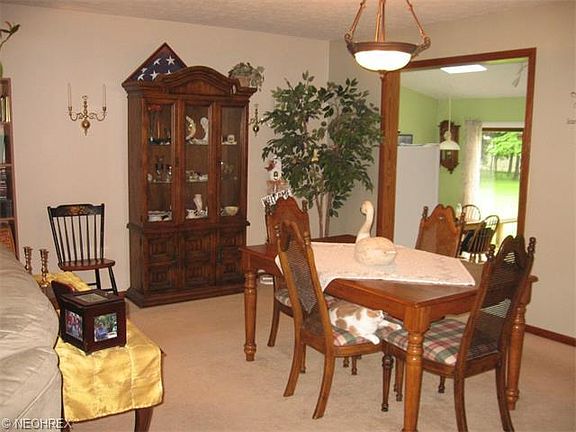 5th image of 21301 Willow Ln