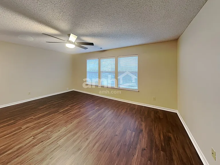 10868 Delphi Dr — Photo 12