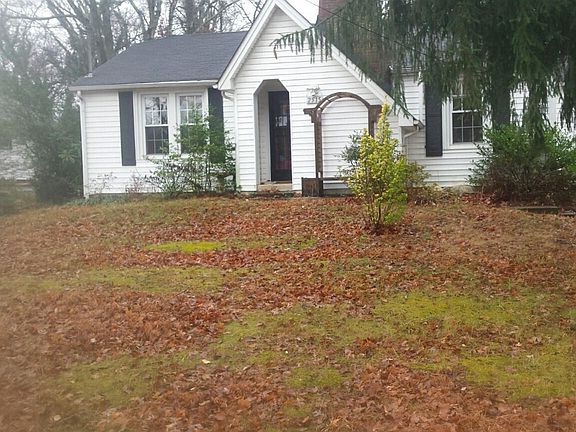 2nd image of 2515 NE Woodrow Dr