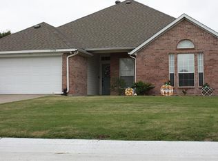 1120 Oak Grove Ln, Royse City, TX 75189