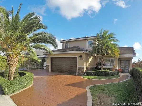 8830 NW 151st St, Miami Lakes, FL 33018
