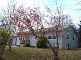 52 Recreation Ln, Falling Waters, WV 25419