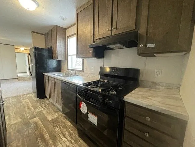 1045 Nadeau Rd — Photo 9
