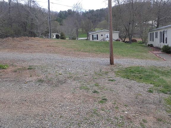 5th image of 111 Dillingham Cir