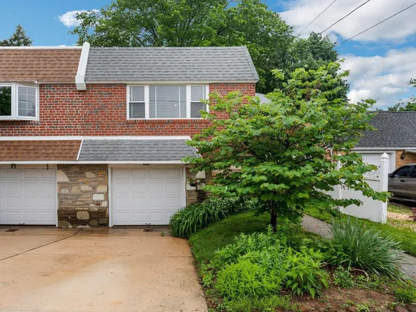 911 Strahle St, Philadelphia, PA 19111