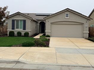 1858 Morro Ct, Los Banos, CA 93635