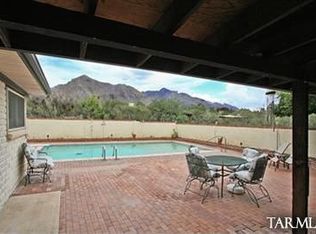 121 E Montecello Ct, Tucson, AZ 85704