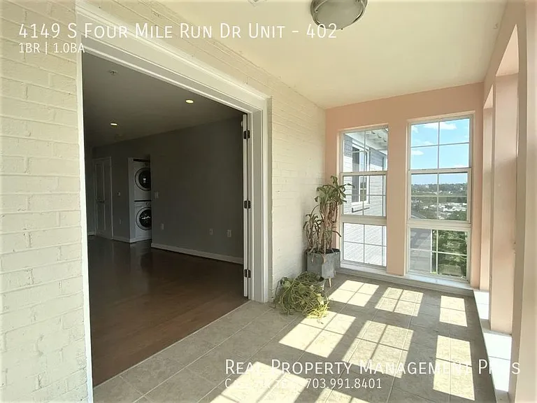 4149 S Four Mile Run Dr #402 — Photo 2