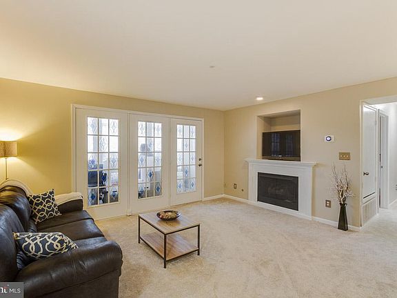 4th image of 6600 Thackwell Way