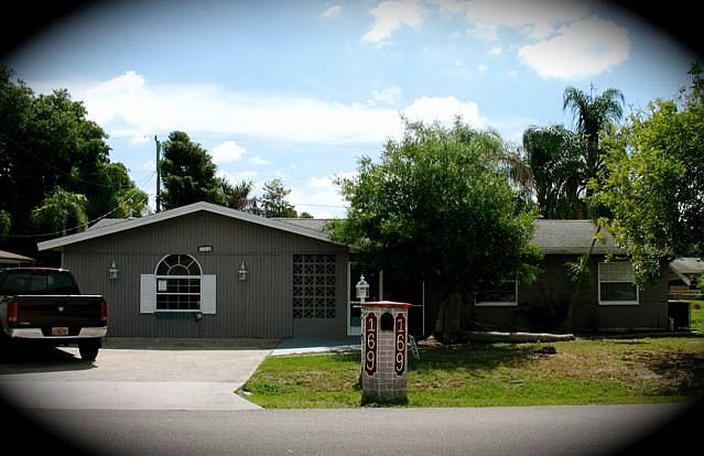 1st image of 169 Crescent Lake Dr