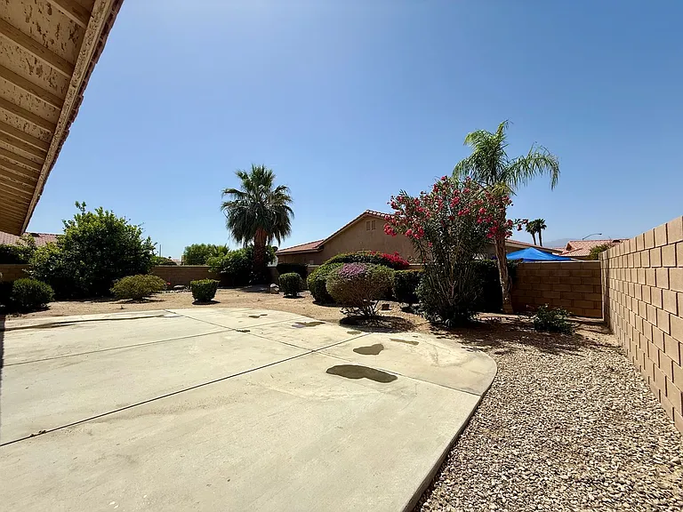 43615 Roebelenii Way — Photo 18