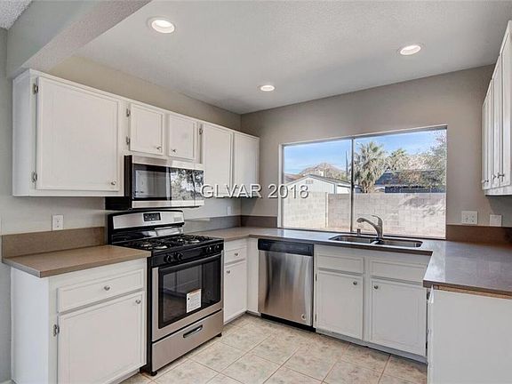 2nd image of 610 Wind River Dr