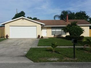 1221 Wynnedale Rd, West Palm Beach, FL 33417