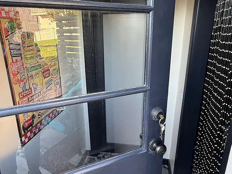 718 Pierce St — Photo 3