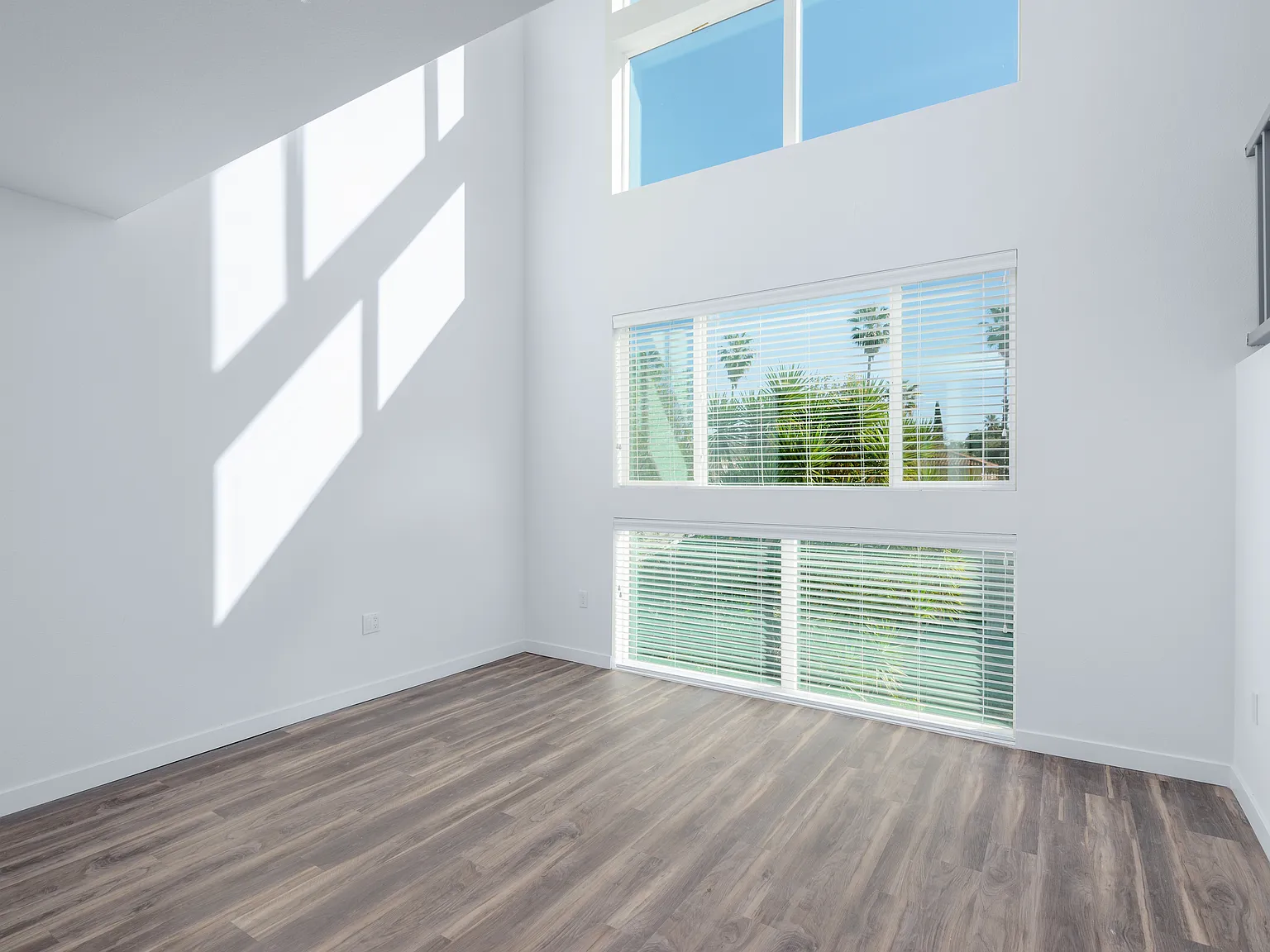 Vantage Apartments — Photo 3