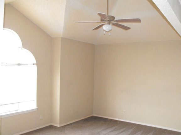 3rd image of 1456 Plaza Verde Dr