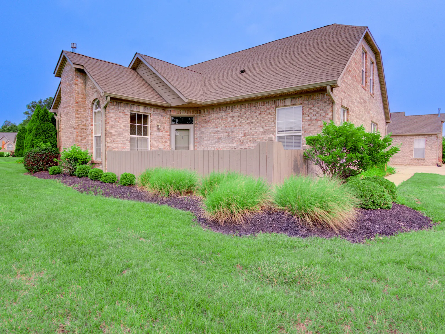2377 Saddle Dr photo 1