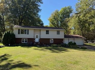 2964 Rosetta Blvd, Newton Falls, OH 44444