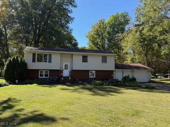 2964 Rosetta Blvd, Newton Falls, OH 44444