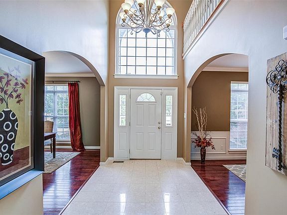 3rd image of 1619 Garden Valley Dr