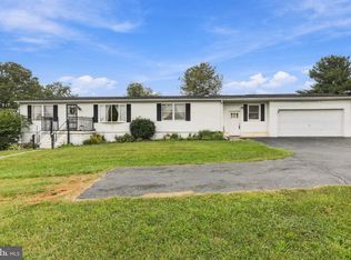 329 Davis Dr, Martinsburg, WV 25404