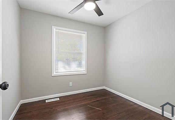 5th image of 5001 Manchester Ave