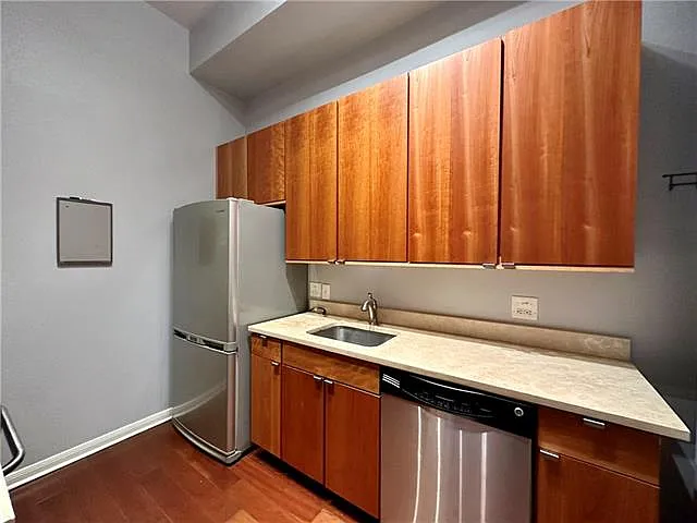 330 Julia St #205 — Photo 7