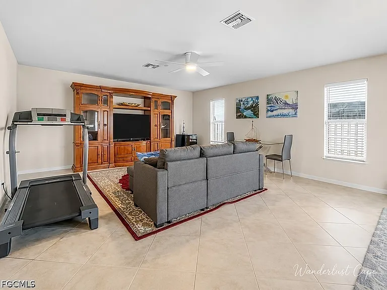 4413 SW 10th Ave — Photo 19
