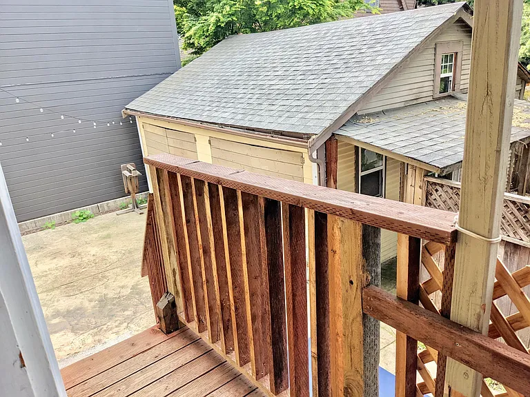 2906 Telegraph Ave — Photo 8