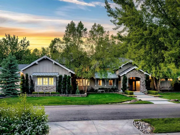 2164 W Holly Mountain Dr, Eagle, ID 83616