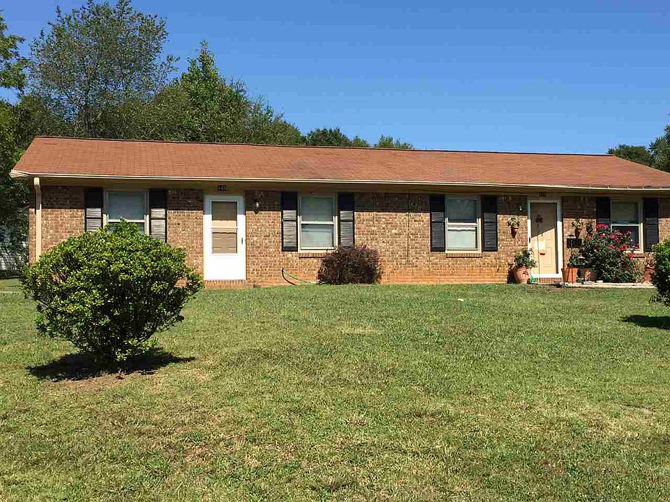 2nd image of 444/446 Sierra Rd