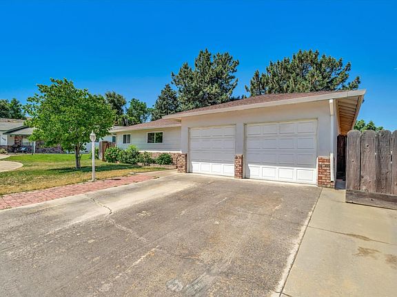 2nd image of 456 Olson Ct