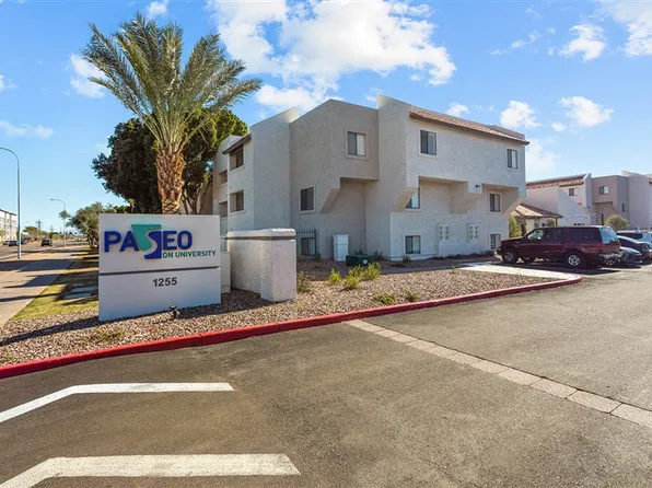 Paseo on University
