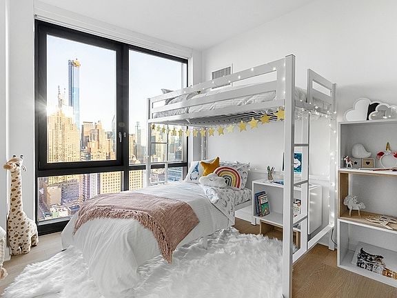 4th image of 21 W End Ave APT 4009