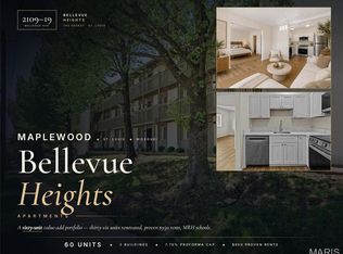 2111 Bellevue Ave, Saint Louis, MO 63143