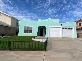 11137 Loma Grande Dr, El Paso, TX 79934