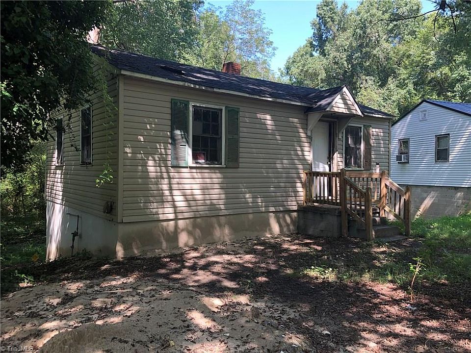 1st image of 20 Circle Dr