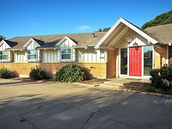 2nd image of 113 E Janin Cir