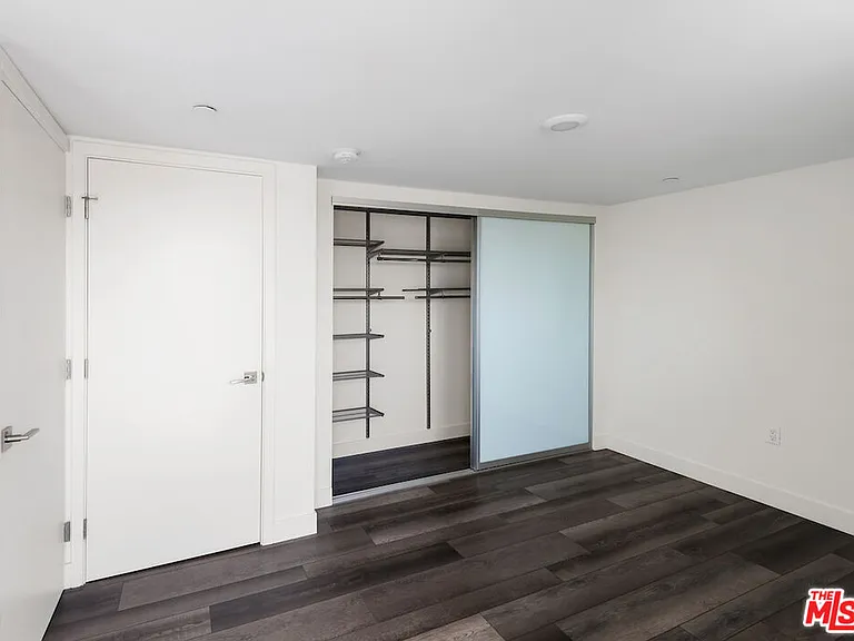 3667 Mentone Ave #8 — Photo 16