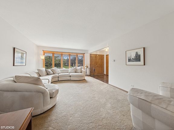 4th image of 5325 Fair Elms Ave