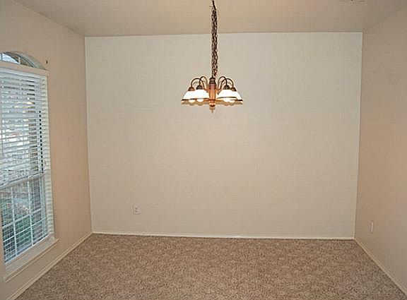 5th image of 339 Ashley Oak Ln