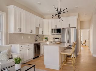 350 Windsor St #1, Cambridge, MA 02141