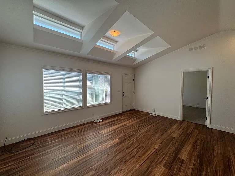 1415 Sherman St — Photo 3