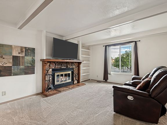 5th image of 1238 W Southhampton Rd #230