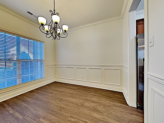 5th image of 7105 Presidential Ln