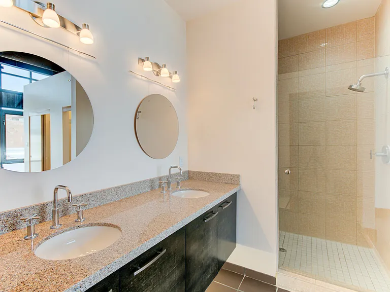 100 Gold Ave SW #406 — Photo 6