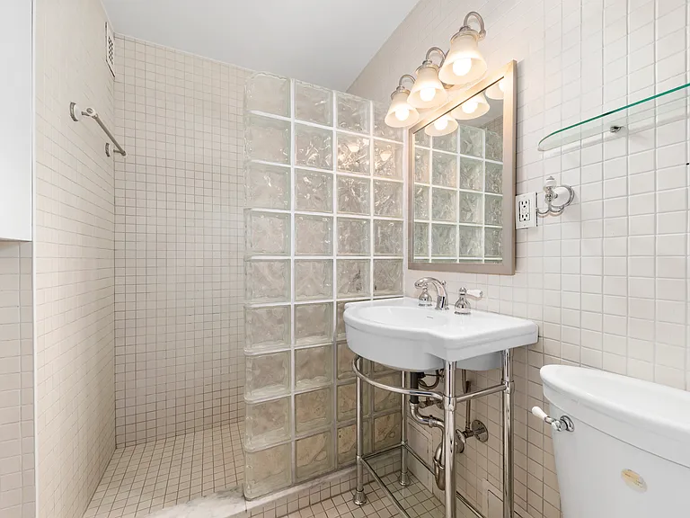 1641 3rd Ave #15C — Photo 6